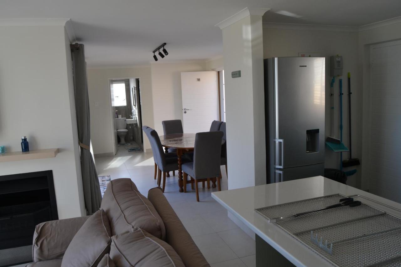 Hermanus Beach Club - Le Maree House 18 Экстерьер фото